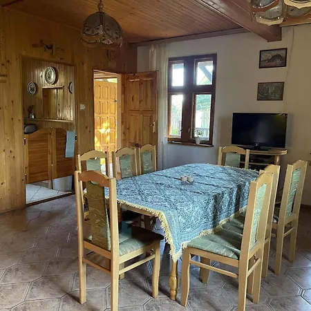 Dom wakacyjny W Kotkowie Nad Jeziorem Gil Kotkowo